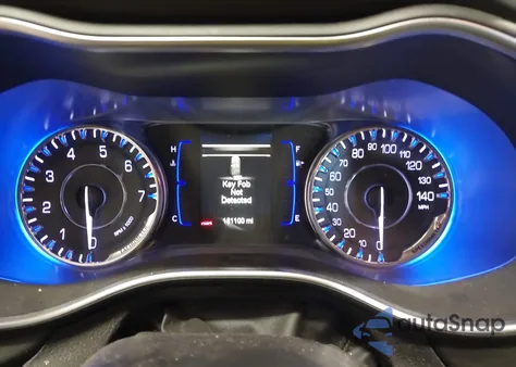 2017 Chrysler 200 Limited Platinum z USA, uszkodzony, nr VIN 1C3CCCAB4HN502678